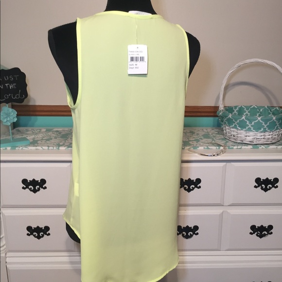 LUSH $38 NEW Sheer Sleeveless Top Size Medium - Picture 3 of 8